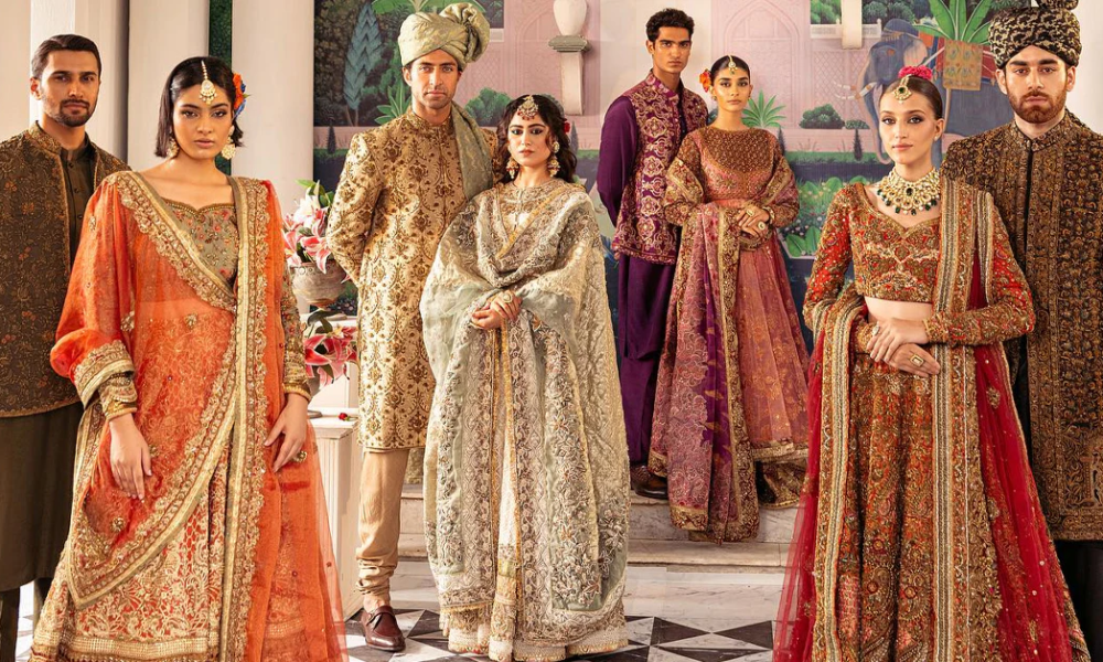 Embracing Tradition: Exploring the World of Pakistani Clothes Online