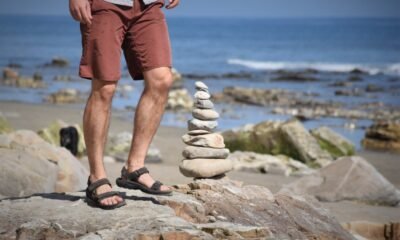 Men’s Shoes for Beach: What are the Benefits and How to Select the Best One?