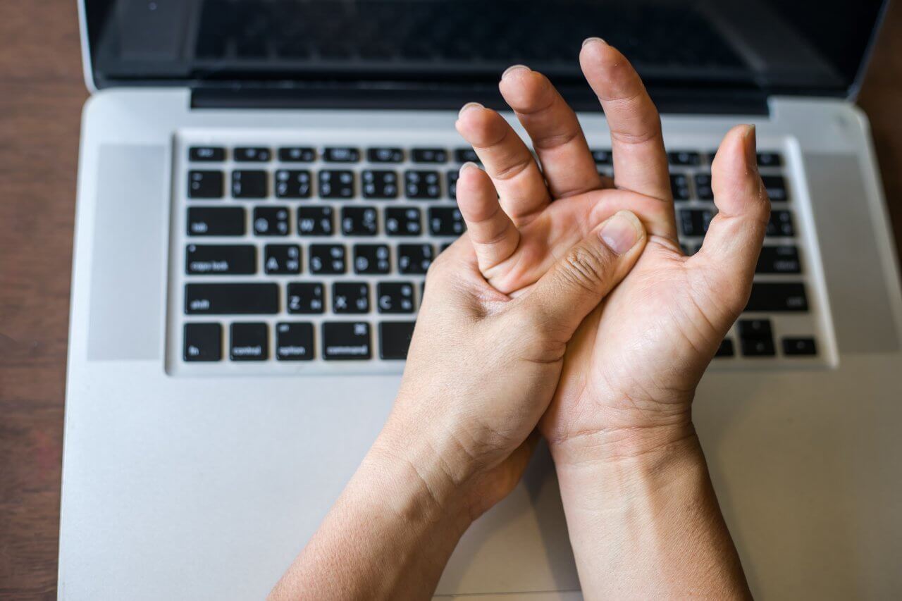 Preventive Measures for Repetitive Strain Injuries in the Workplace